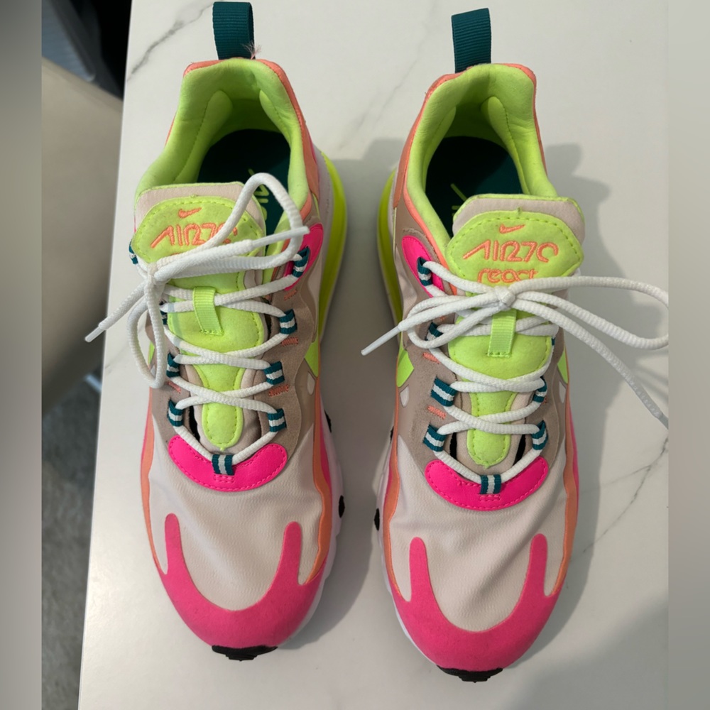 Nike Air Max 270 Sneakers